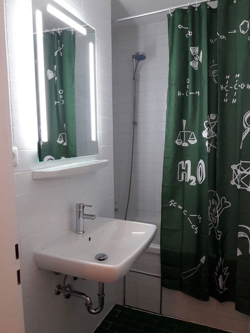 Pronájem bytu 13 m², Lerchenauer Str. 4, München, Bavorsko Pronájem bytu 13 m², Lerchenauer Str. 4, München, Bavorsko