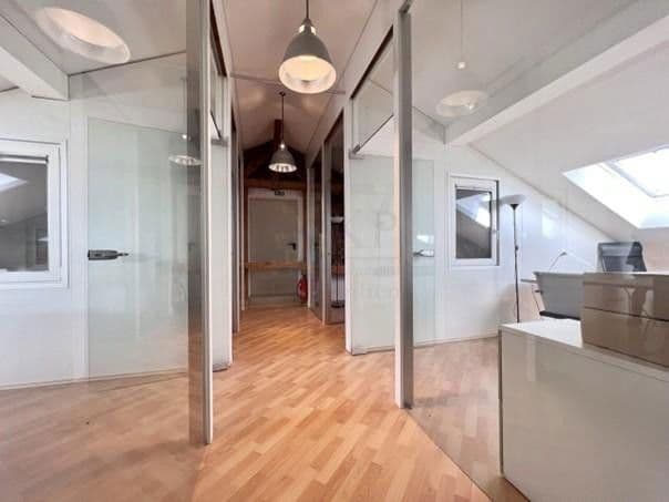 Pronájem kanceláře 330 m², wiesbaden-igstadt, Hessen Pronájem kanceláře 330 m², wiesbaden-igstadt, Hessen