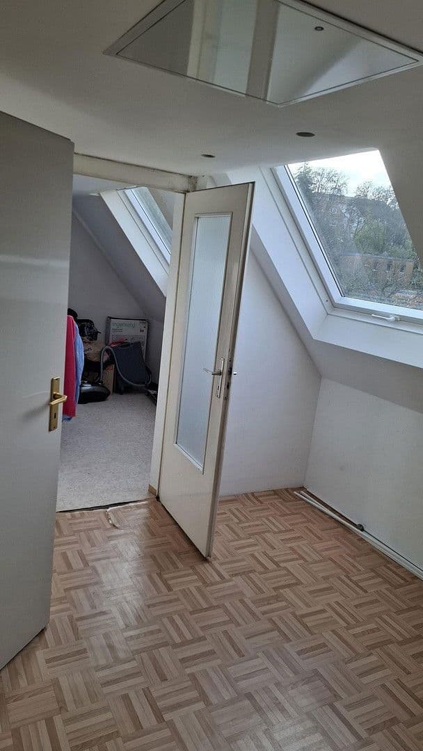 Prodej domu 190 m², pozemek 378 m², Grünerweg 12, Bad Vilbel, Hessen Prodej domu 190 m², pozemek 378 m², Grünerweg 12, Bad Vilbel, Hessen