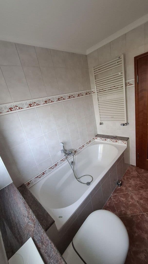 Prodej domu 190 m², pozemek 378 m², Grünerweg 12, Bad Vilbel, Hessen Prodej domu 190 m², pozemek 378 m², Grünerweg 12, Bad Vilbel, Hessen