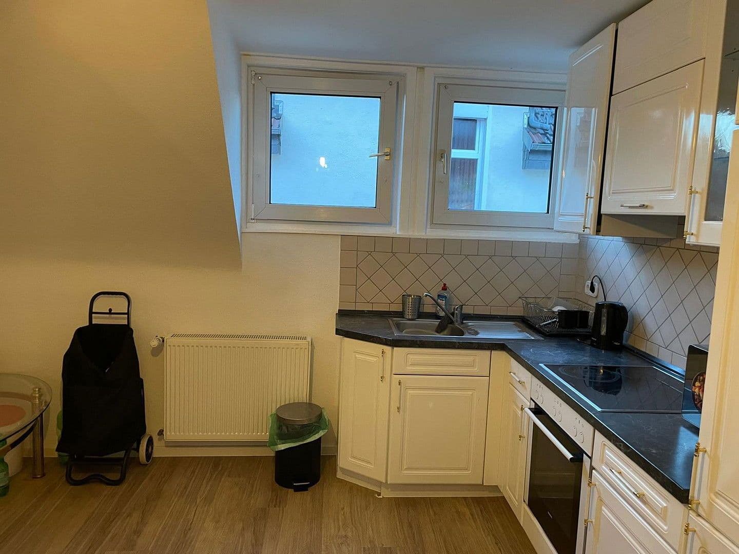 Prodej domu 190 m², pozemek 378 m², Grünerweg 12, Bad Vilbel, Hessen Prodej domu 190 m², pozemek 378 m², Grünerweg 12, Bad Vilbel, Hessen