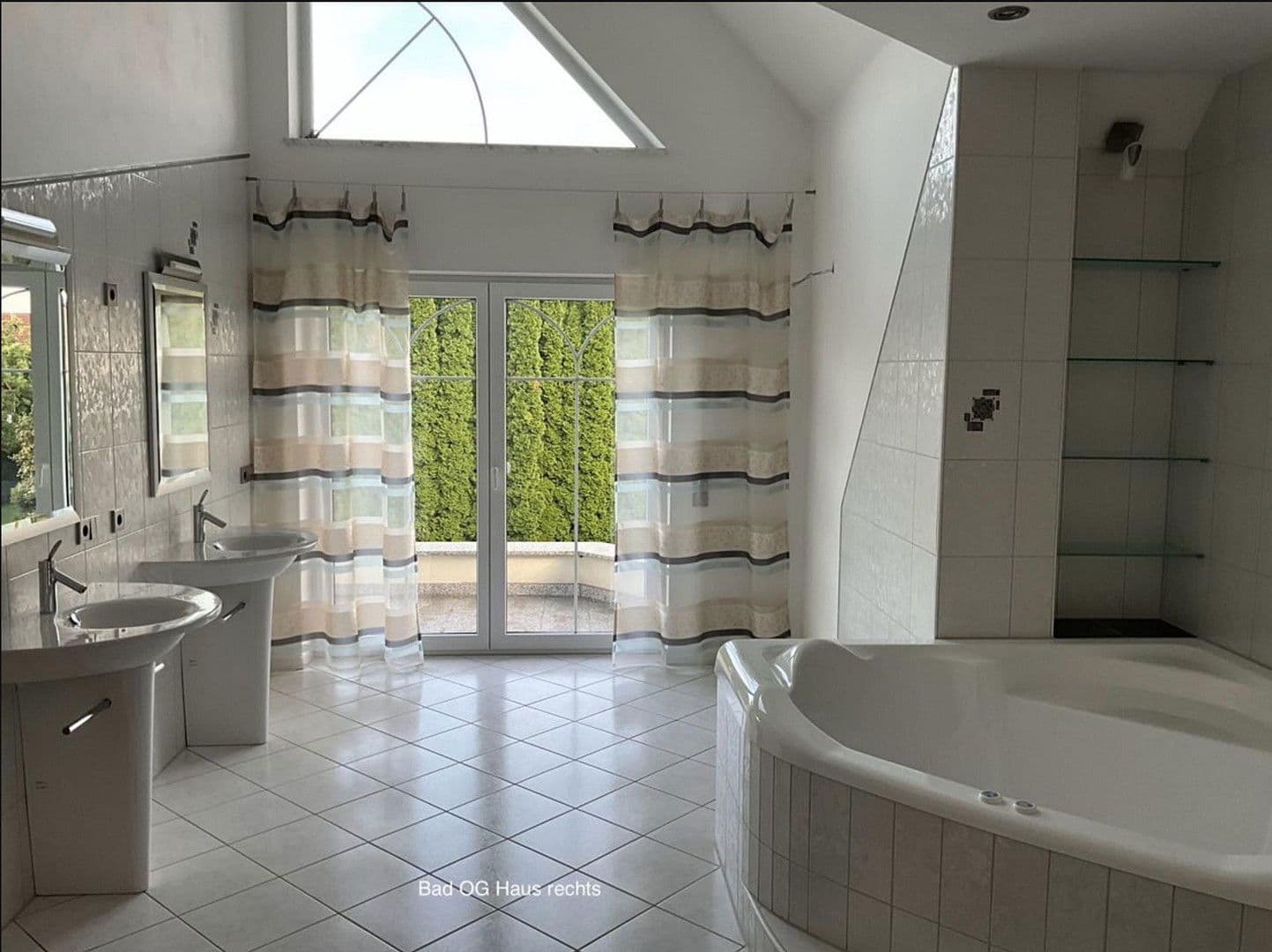 Prodej domu 520 m², pozemek 1.600 m², Dillingen an der Donau, Bavorsko Prodej domu 520 m², pozemek 1.600 m², Dillingen an der Donau, Bavorsko