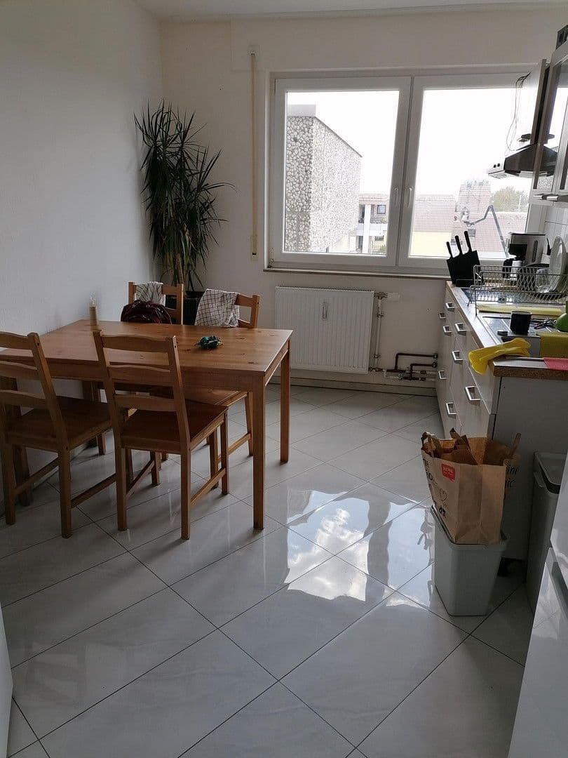 Prodej bytu 3+kk 95 m², Stuttgart - Möhringen, Bádensko-Württembersko Prodej bytu 3+kk 95 m², Stuttgart - Möhringen, Bádensko-Württembersko