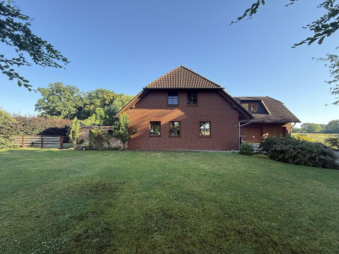 Prodej domu 200 m², pozemek 2.000 m², Apenburg-Winterfeld, Sasko-Anhaltsko Prodej domu 200 m², pozemek 2.000 m², Apenburg-Winterfeld, Sasko-Anhaltsko