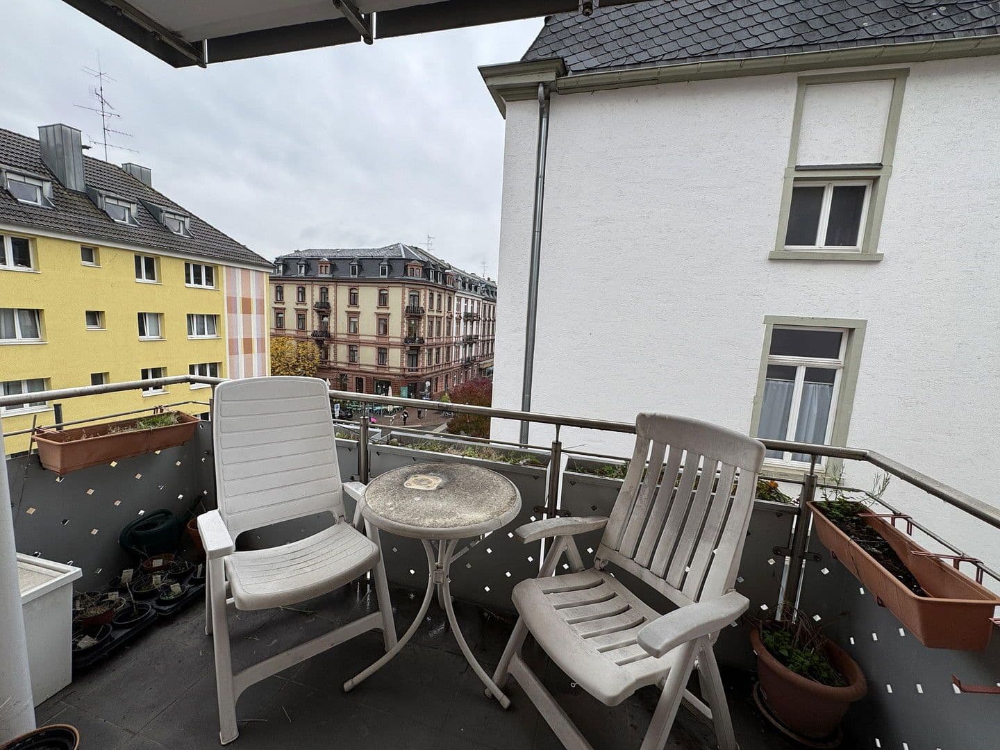 Pronájem bytu 2+1 60 m², Glauburg Straße 26, Frankfurt am Main, Hessen Pronájem bytu 2+1 60 m², Glauburg Straße 26, Frankfurt am Main, Hessen