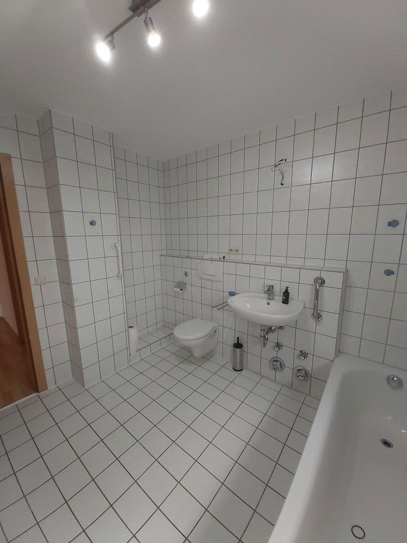 Pronájem bytu 3+kk 75 m², Oskar-Volk-Straße 31, Güglingen, Bádensko-Württembersko Pronájem bytu 3+kk 75 m², Oskar-Volk-Straße 31, Güglingen, Bádensko-Württembersko