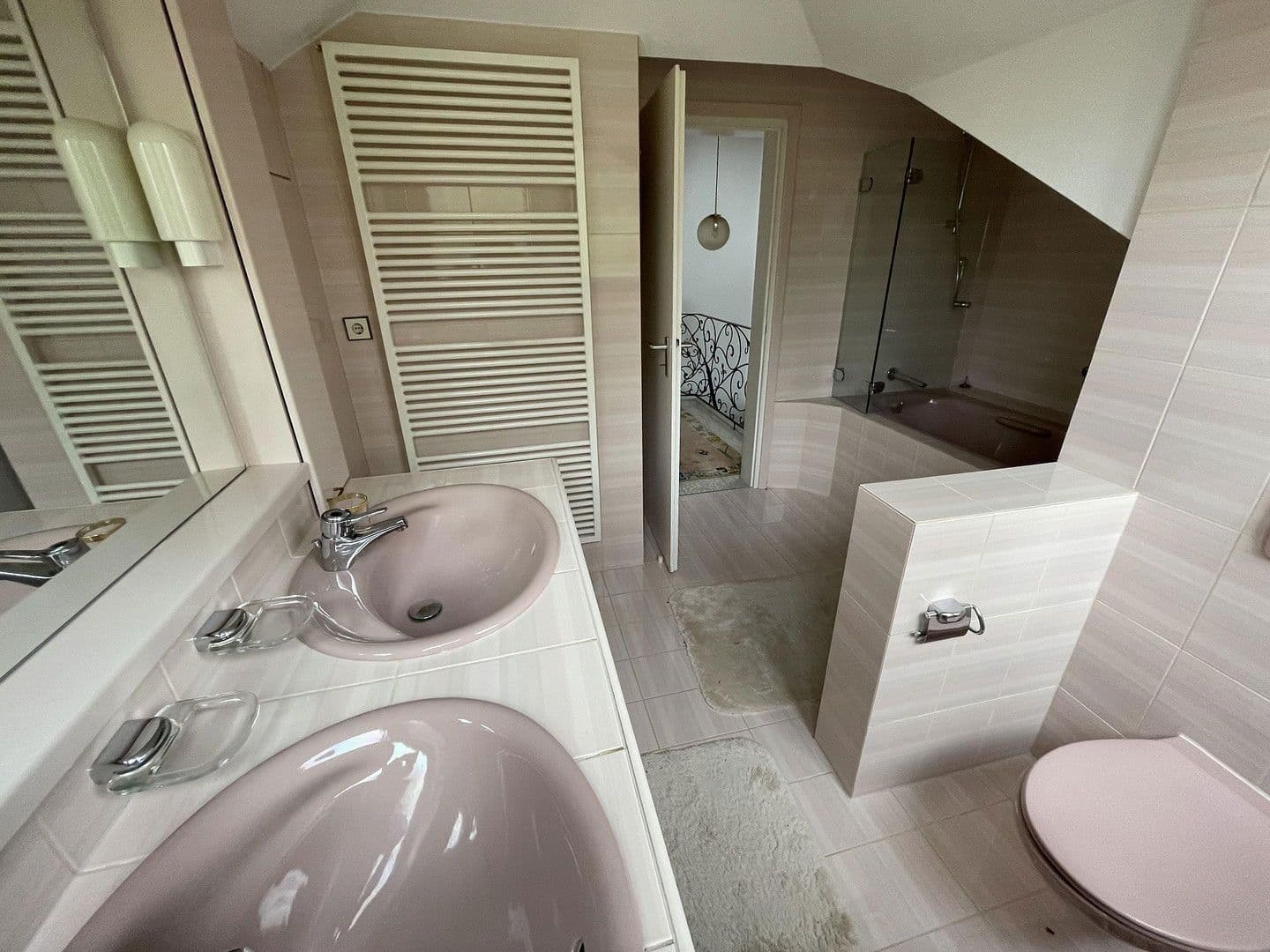 Prodej domu 167 m², pozemek 547 m², Leonberg, Bádensko-Württembersko Prodej domu 167 m², pozemek 547 m², Leonberg, Bádensko-Württembersko