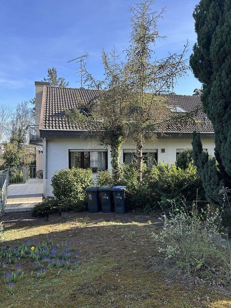 Prodej domu 167 m², pozemek 547 m², Leonberg, Bádensko-Württembersko Prodej domu 167 m², pozemek 547 m², Leonberg, Bádensko-Württembersko