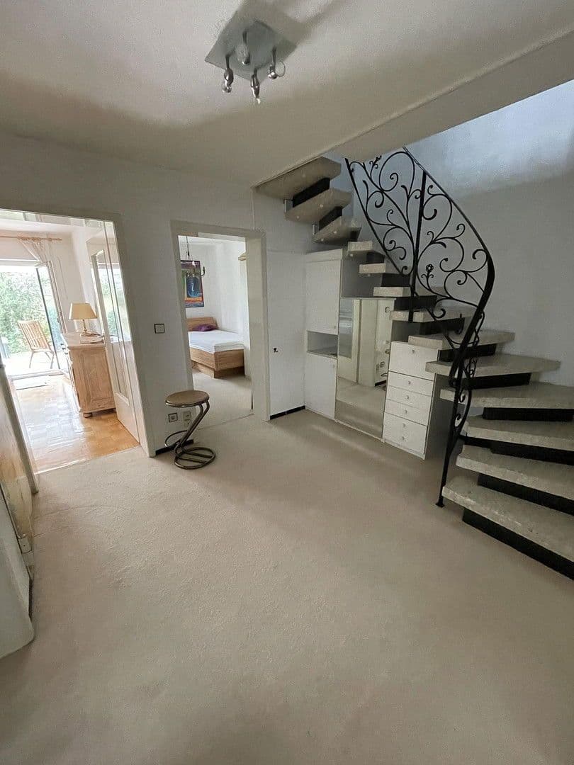 Prodej domu 167 m², pozemek 547 m², Leonberg, Bádensko-Württembersko Prodej domu 167 m², pozemek 547 m², Leonberg, Bádensko-Württembersko