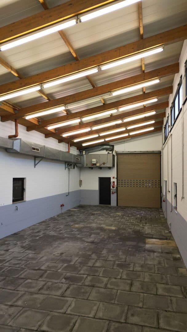 Pronájem nebytového prostoru 120 m², Erftstadt, Severní Porýní-Vestfálsko Pronájem nebytového prostoru 120 m², Erftstadt, Severní Porýní-Vestfálsko