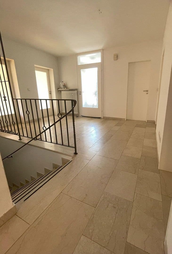 Pronájem bytu 6+1 180 m², Gilching, Bavorsko Pronájem bytu 6+1 180 m², Gilching, Bavorsko