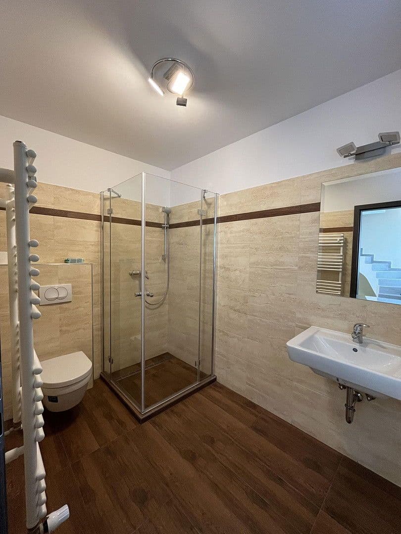 Prodej domu 178 m², pozemek 396 m², Hengersberg, Bavorsko Prodej domu 178 m², pozemek 396 m², Hengersberg, Bavorsko