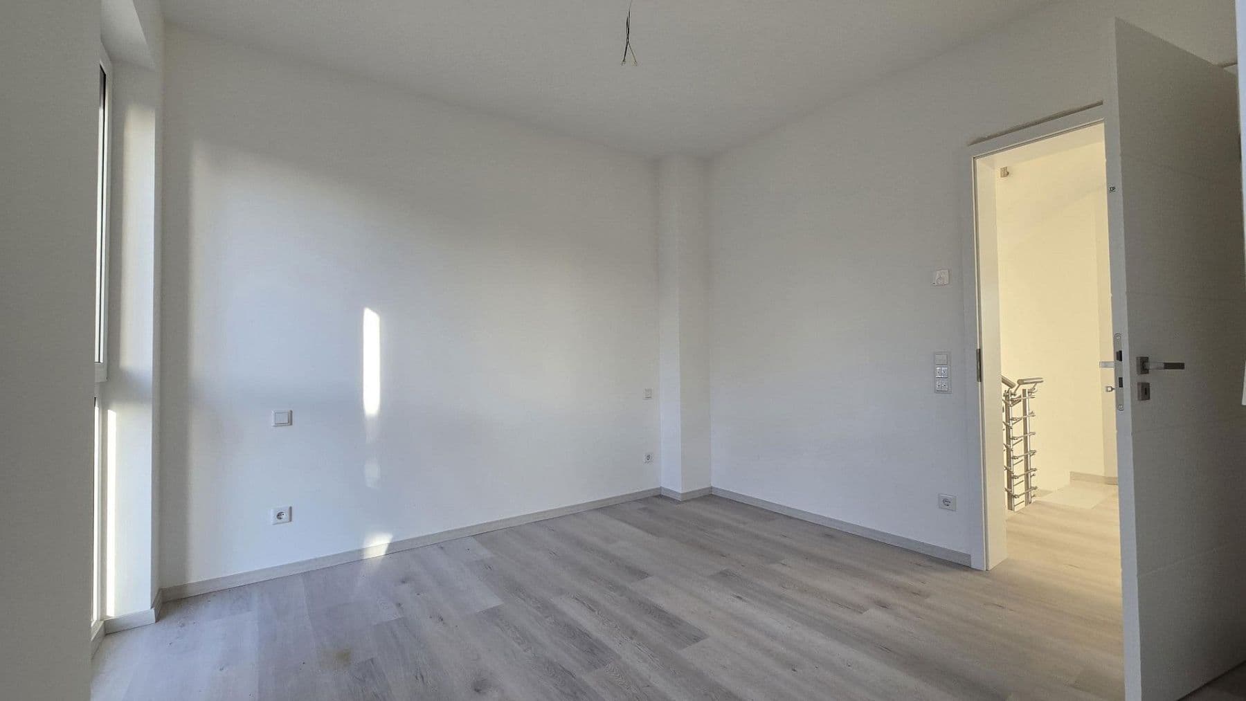 Pronájem domu 152 m², pozemek 100 m², Bornheim, Severní Porýní-Vestfálsko Pronájem domu 152 m², pozemek 100 m², Bornheim, Severní Porýní-Vestfálsko