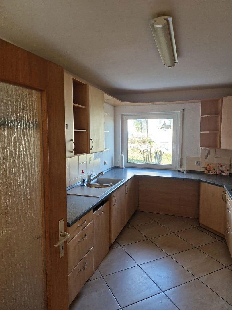 Prodej bytu 4+kk 140 m², Kurfürstenstaffel 2, Pforzheim, Bádensko-Württembersko Prodej bytu 4+kk 140 m², Kurfürstenstaffel 2, Pforzheim, Bádensko-Württembersko