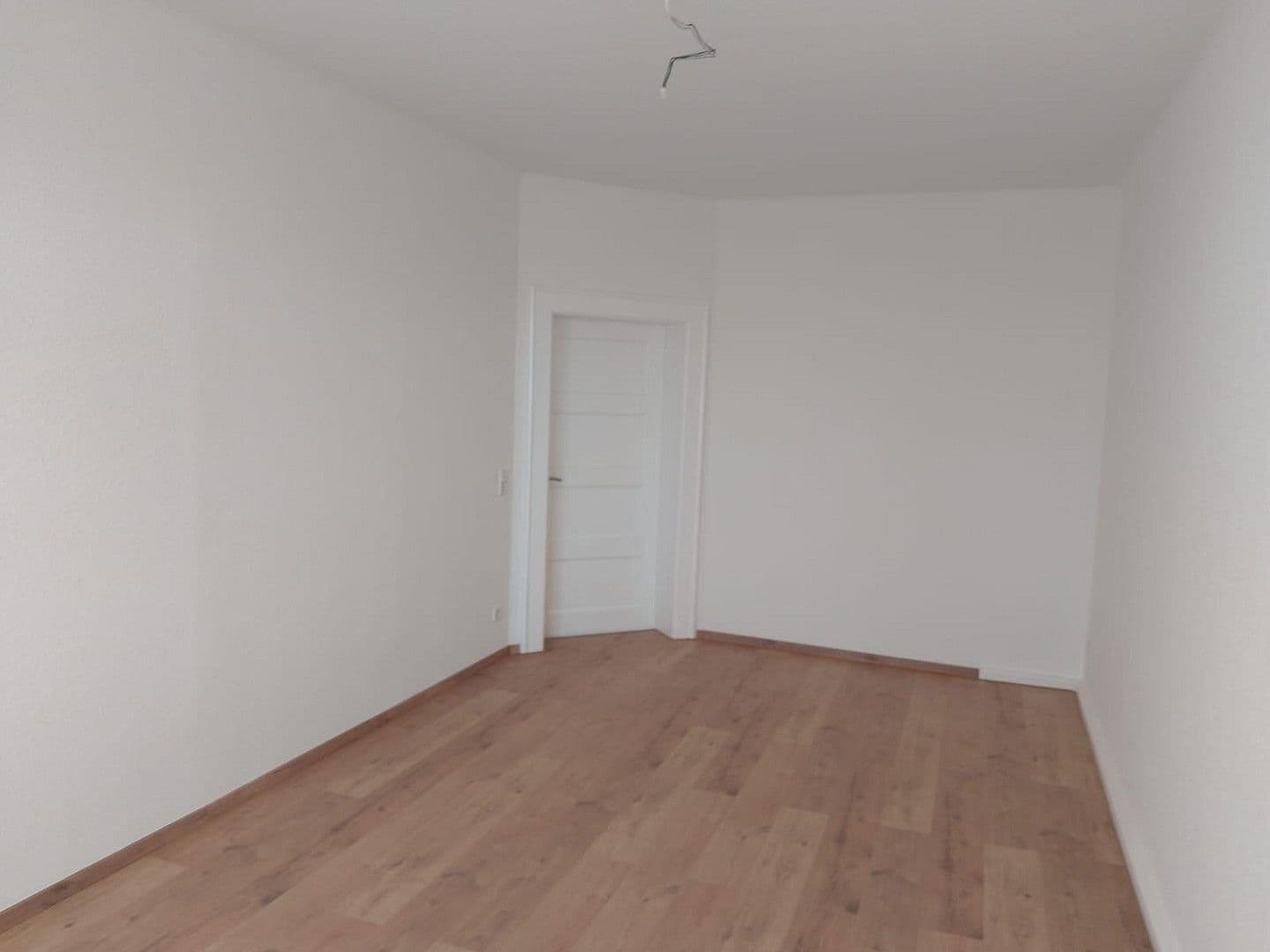 Pronájem bytu 4+1 100 m², Naunhofer Straße 53, Leipzig, Sasko Pronájem bytu 4+1 100 m², Naunhofer Straße 53, Leipzig, Sasko