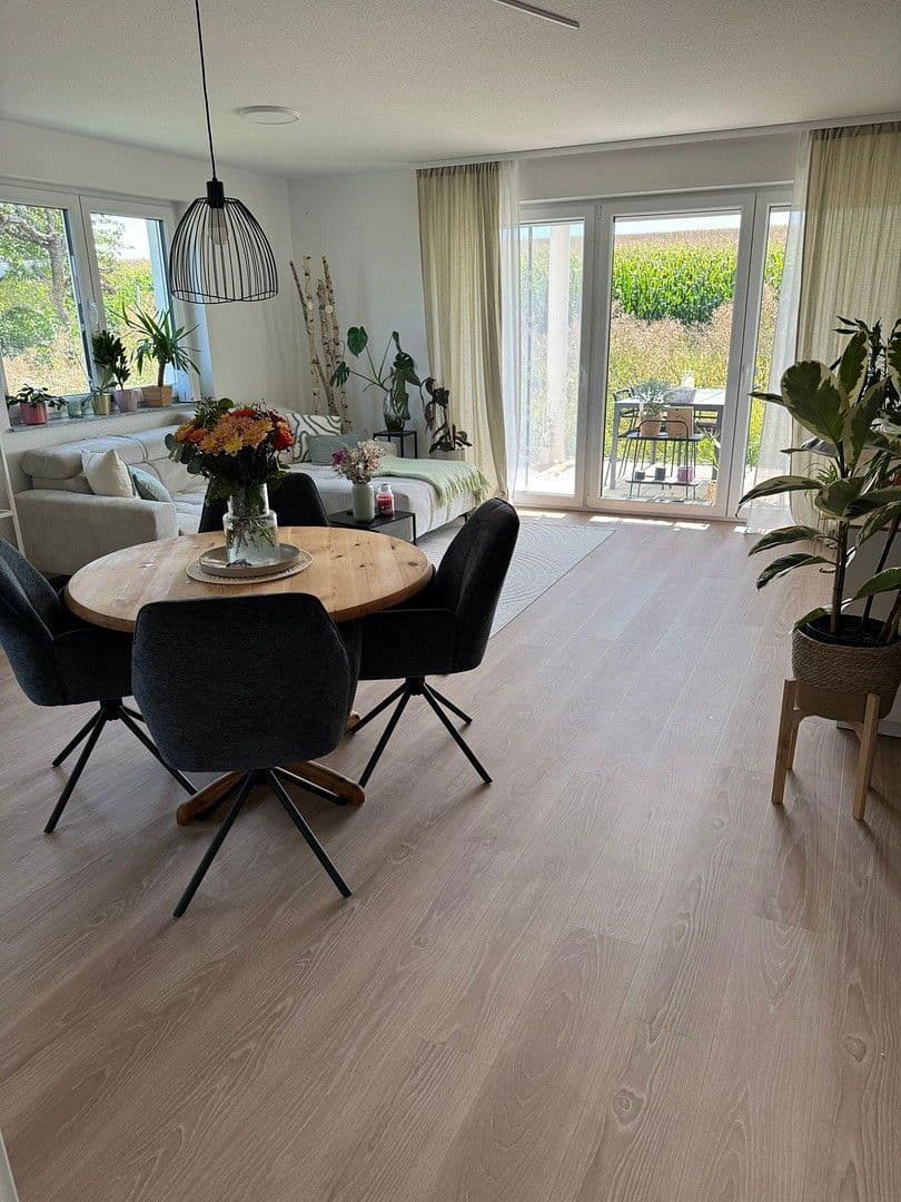 Pronájem bytu 3+kk 78 m², Heilbronn, Bádensko-Württembersko Pronájem bytu 3+kk 78 m², Heilbronn, Bádensko-Württembersko