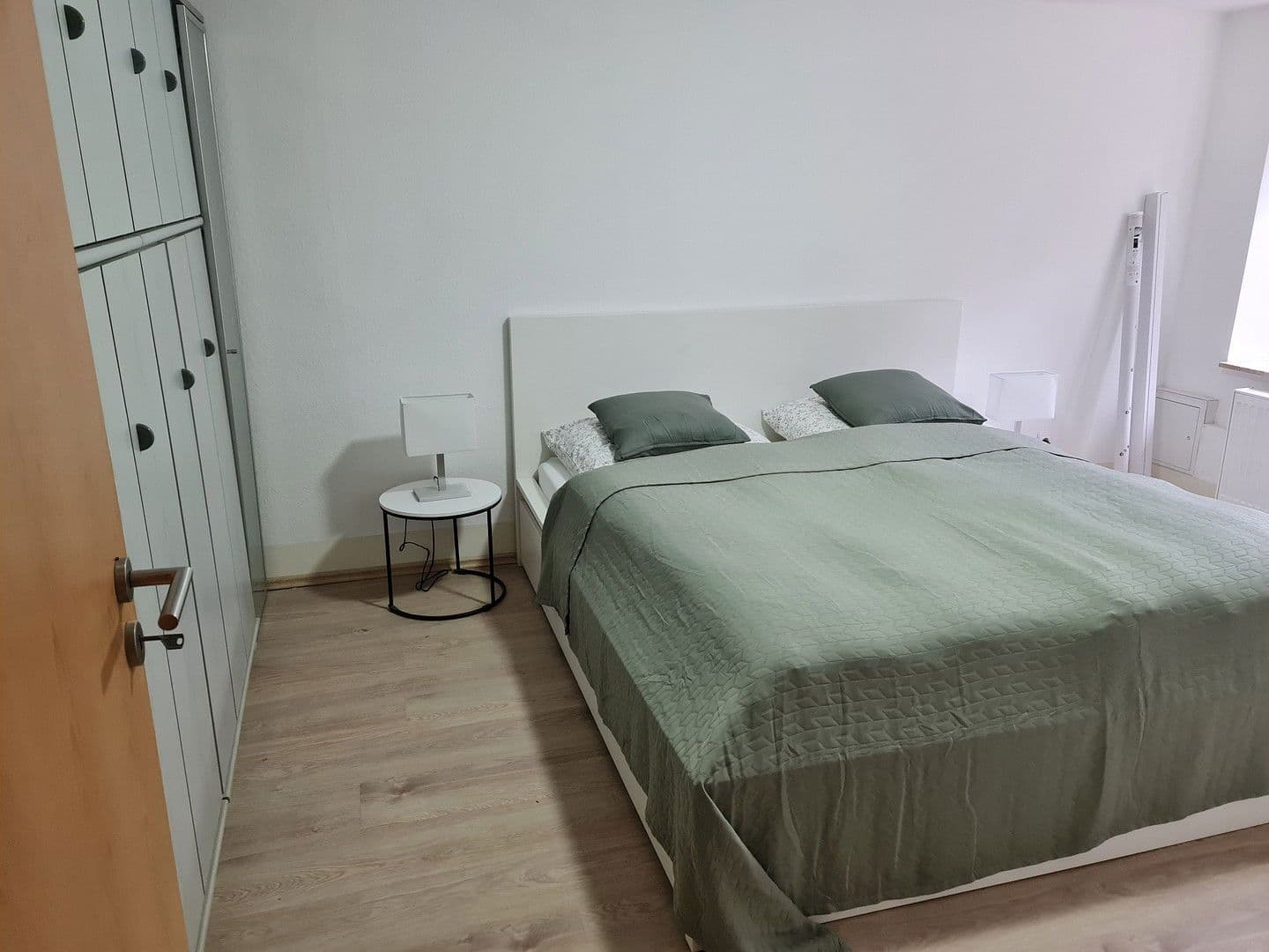 Pronájem bytu 2+1 60 m², Düsseldorf, Severní Porýní-Vestfálsko Pronájem bytu 2+1 60 m², Düsseldorf, Severní Porýní-Vestfálsko