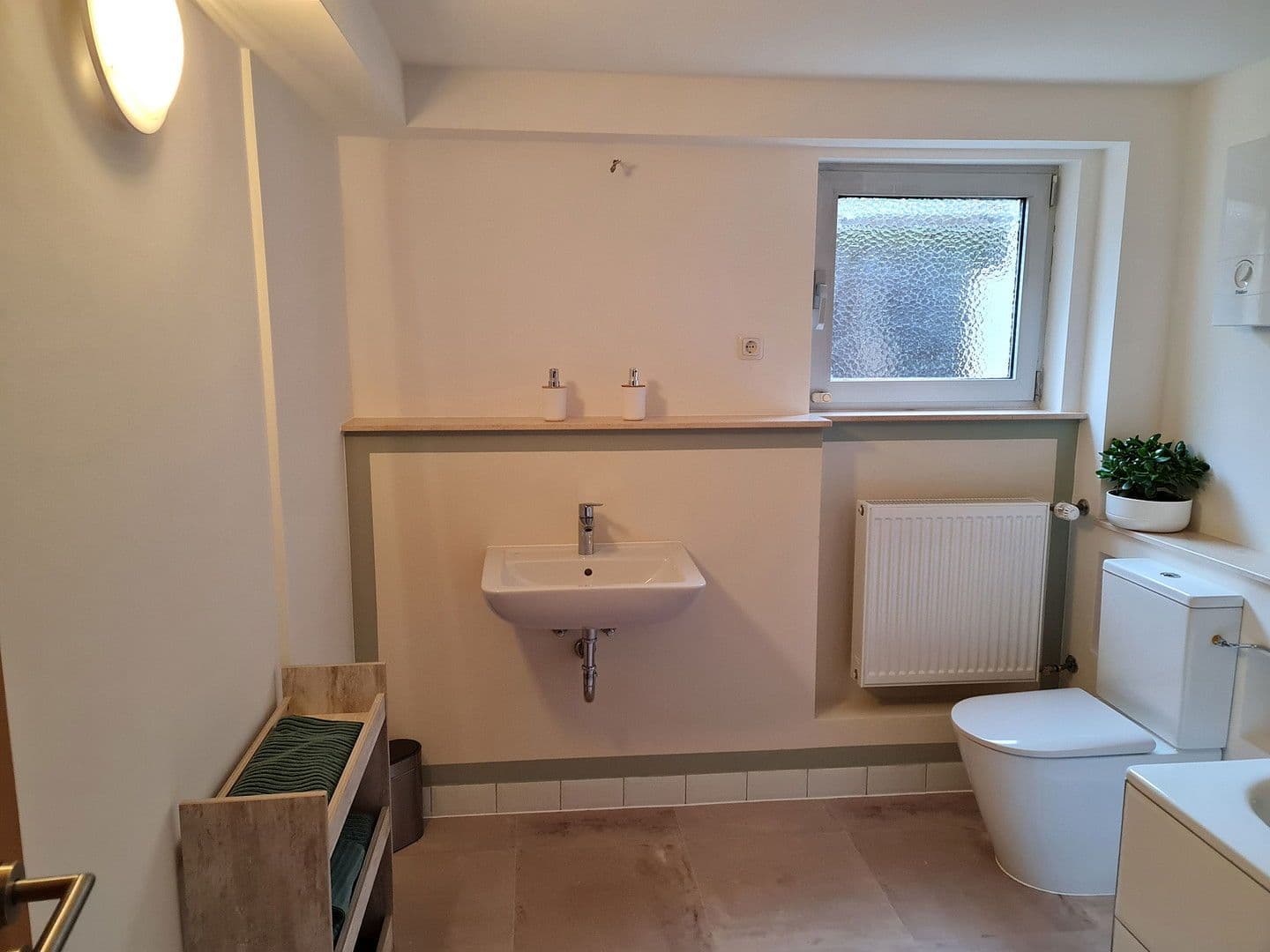 Pronájem bytu 2+1 60 m², Düsseldorf, Severní Porýní-Vestfálsko Pronájem bytu 2+1 60 m², Düsseldorf, Severní Porýní-Vestfálsko