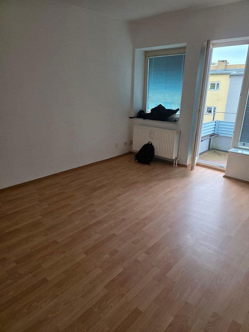 Prodej bytu 3+1 70 m², Berlin, Berlín Prodej bytu 3+1 70 m², Berlin, Berlín