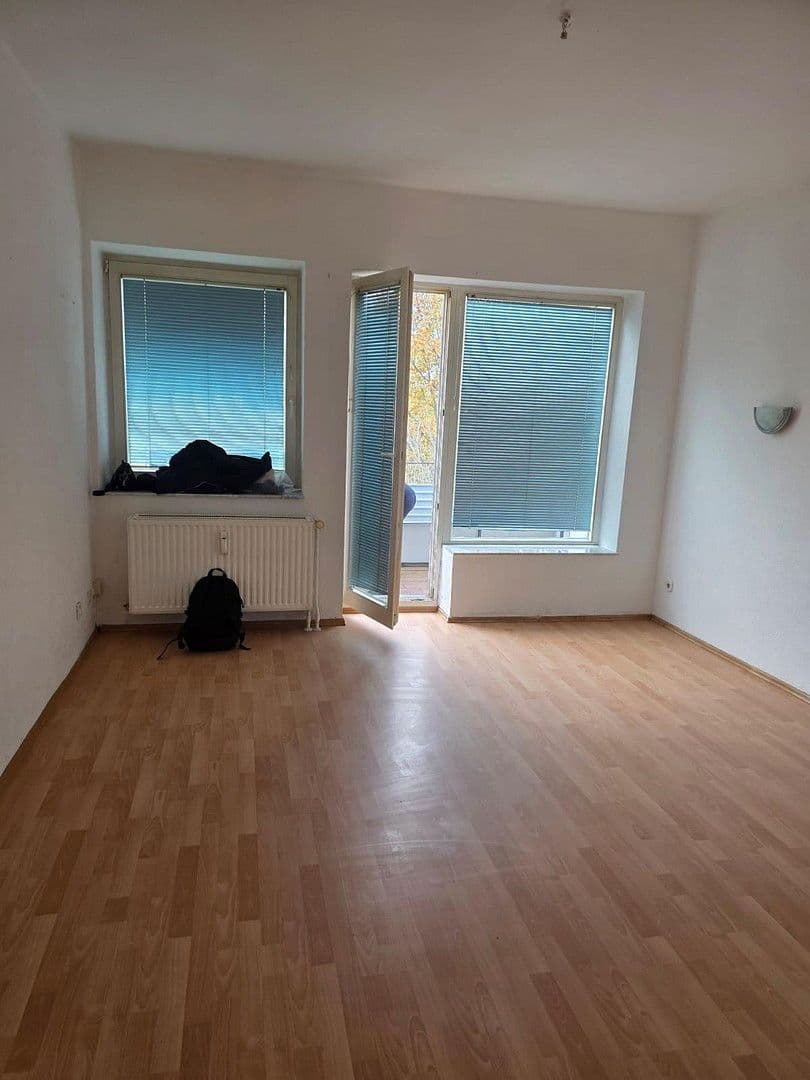 Prodej bytu 3+1 70 m², Berlin, Berlín Prodej bytu 3+1 70 m², Berlin, Berlín