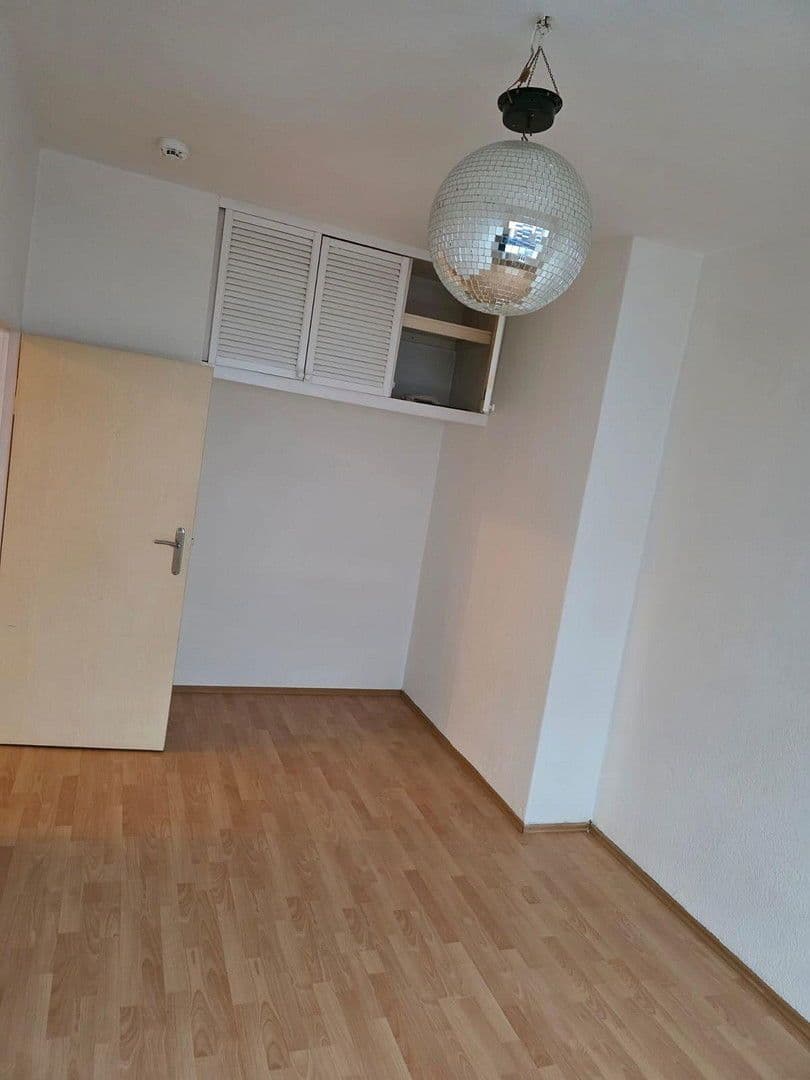Prodej bytu 3+1 70 m², Berlin, Berlín Prodej bytu 3+1 70 m², Berlin, Berlín