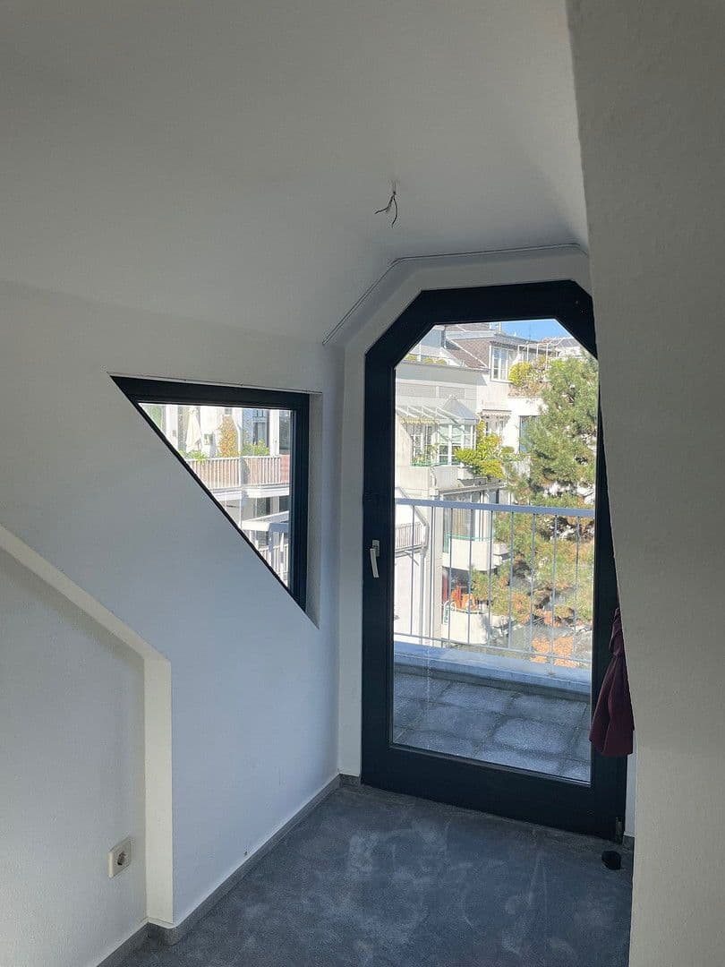 Pronájem bytu 3+kk 102 m², Bonn, Severní Porýní-Vestfálsko Pronájem bytu 3+kk 102 m², Bonn, Severní Porýní-Vestfálsko