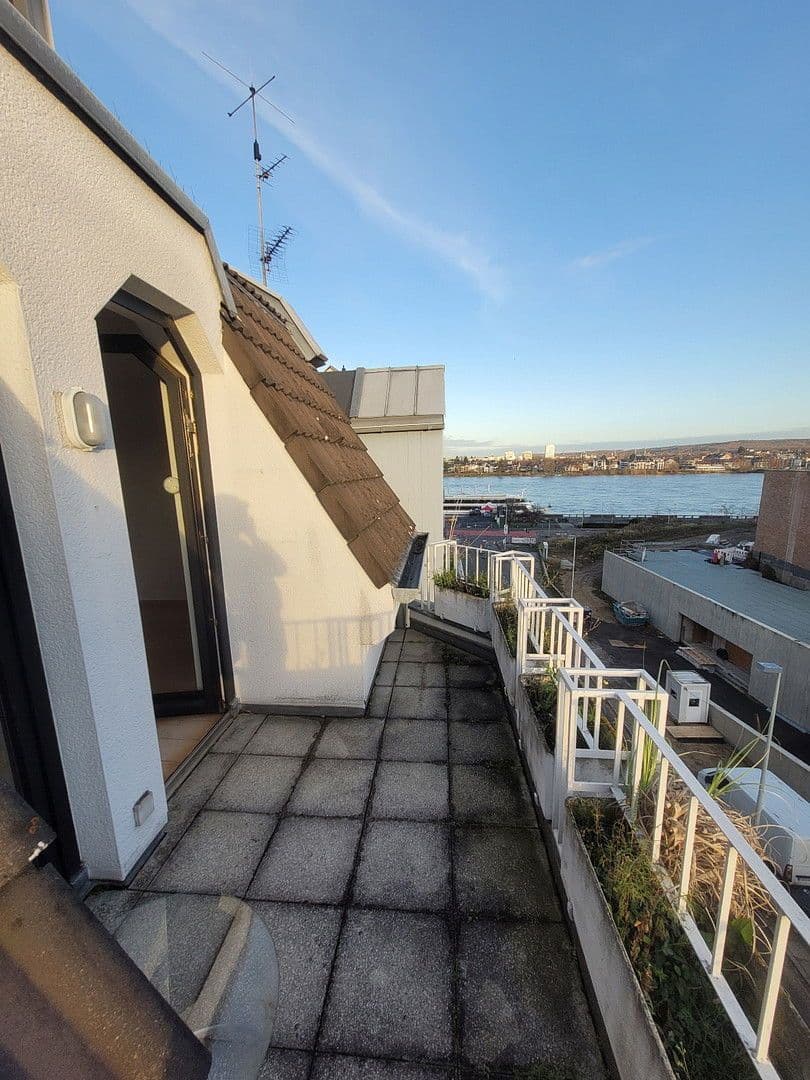 Pronájem bytu 3+kk 102 m², Bonn, Severní Porýní-Vestfálsko Pronájem bytu 3+kk 102 m², Bonn, Severní Porýní-Vestfálsko