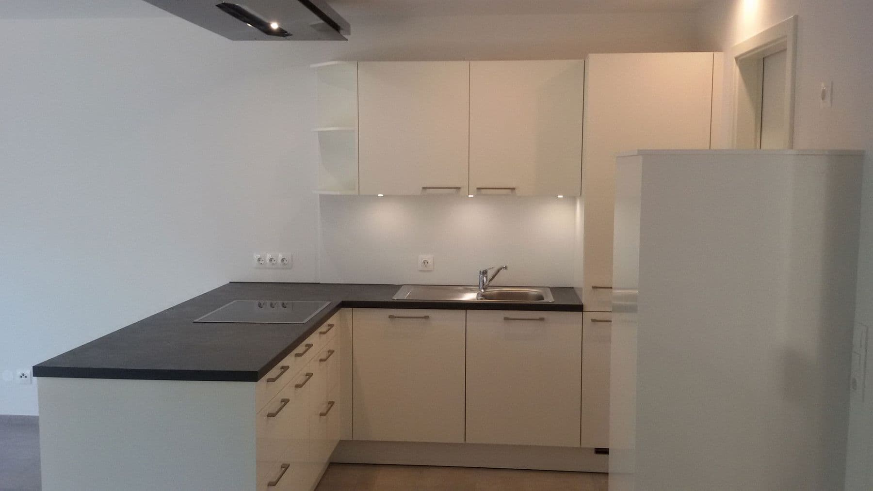 Pronájem bytu 3+kk 90 m², Gäufelden, Bádensko-Württembersko Pronájem bytu 3+kk 90 m², Gäufelden, Bádensko-Württembersko