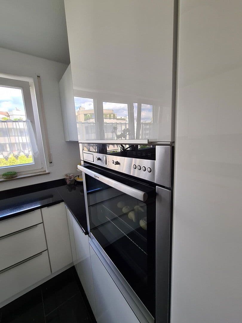 Prodej bytu 3+1 80 m², Stuttgart, Bádensko-Württembersko Prodej bytu 3+1 80 m², Stuttgart, Bádensko-Württembersko