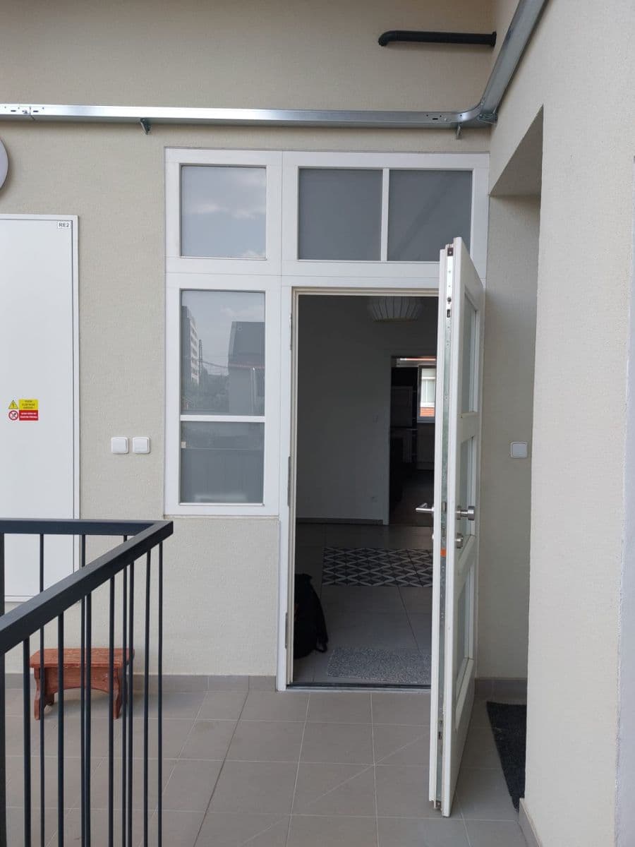 Pronájem bytu 3+kk 70 m², Kosmákova, Brno, Jihomoravský kraj Pronájem bytu 3+kk 70 m², Kosmákova, Brno, Jihomoravský kraj