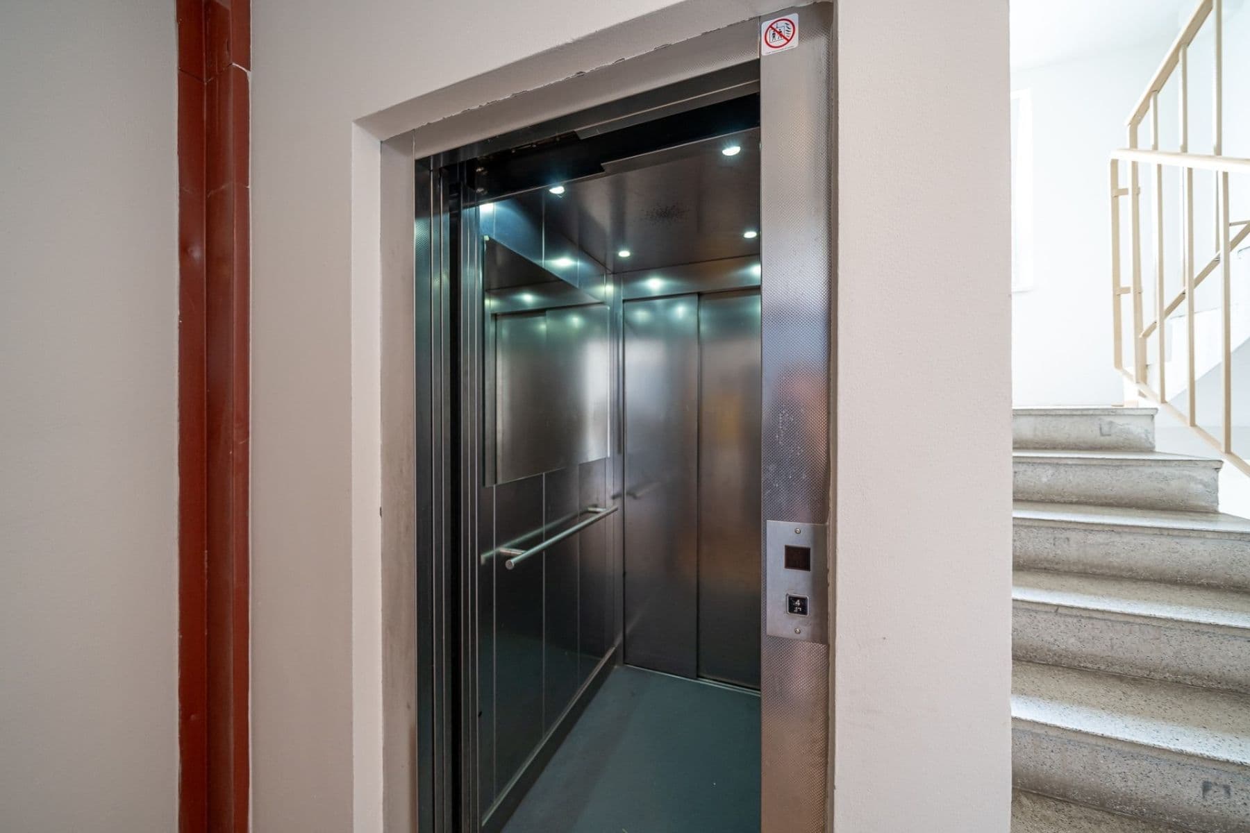 Pronájem bytu 2+1 47 m², Jiráskova, Šternberk, Olomoucký kraj Pronájem bytu 2+1 47 m², Jiráskova, Šternberk, Olomoucký kraj