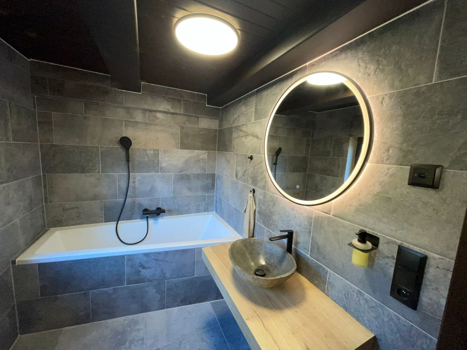 Prodej domu 271 m², pozemek 2.776 m², Pustinská, Desná, Liberecký kraj Prodej domu 271 m², pozemek 2.776 m², Pustinská, Desná, Liberecký kraj