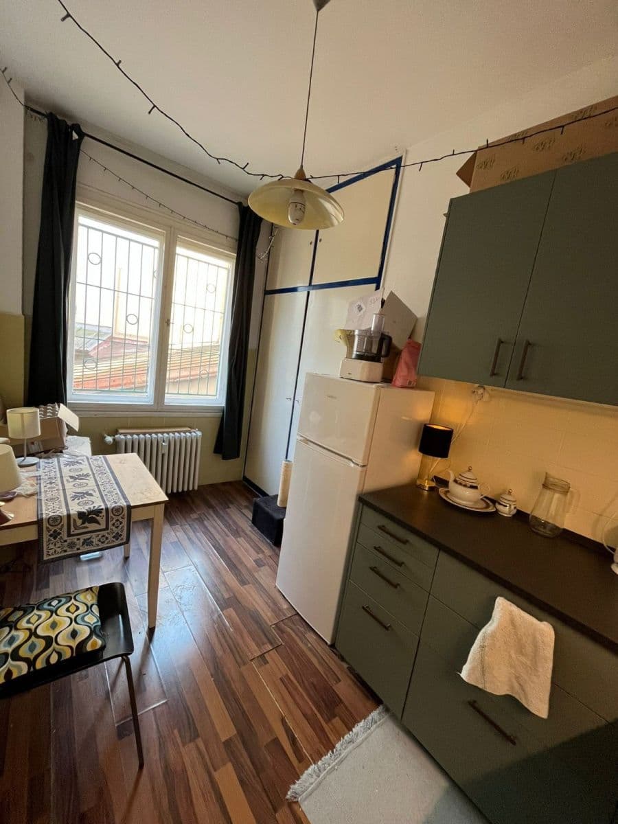 Prodej bytu 1+1 41 m², Na Zbořenci, Praha, Praha Prodej bytu 1+1 41 m², Na Zbořenci, Praha, Praha