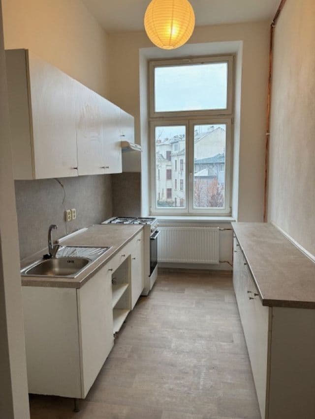 Pronájem bytu 3+1 104 m², Antonína Slavíka, Brno, Jihomoravský kraj Pronájem bytu 3+1 104 m², Antonína Slavíka, Brno, Jihomoravský kraj