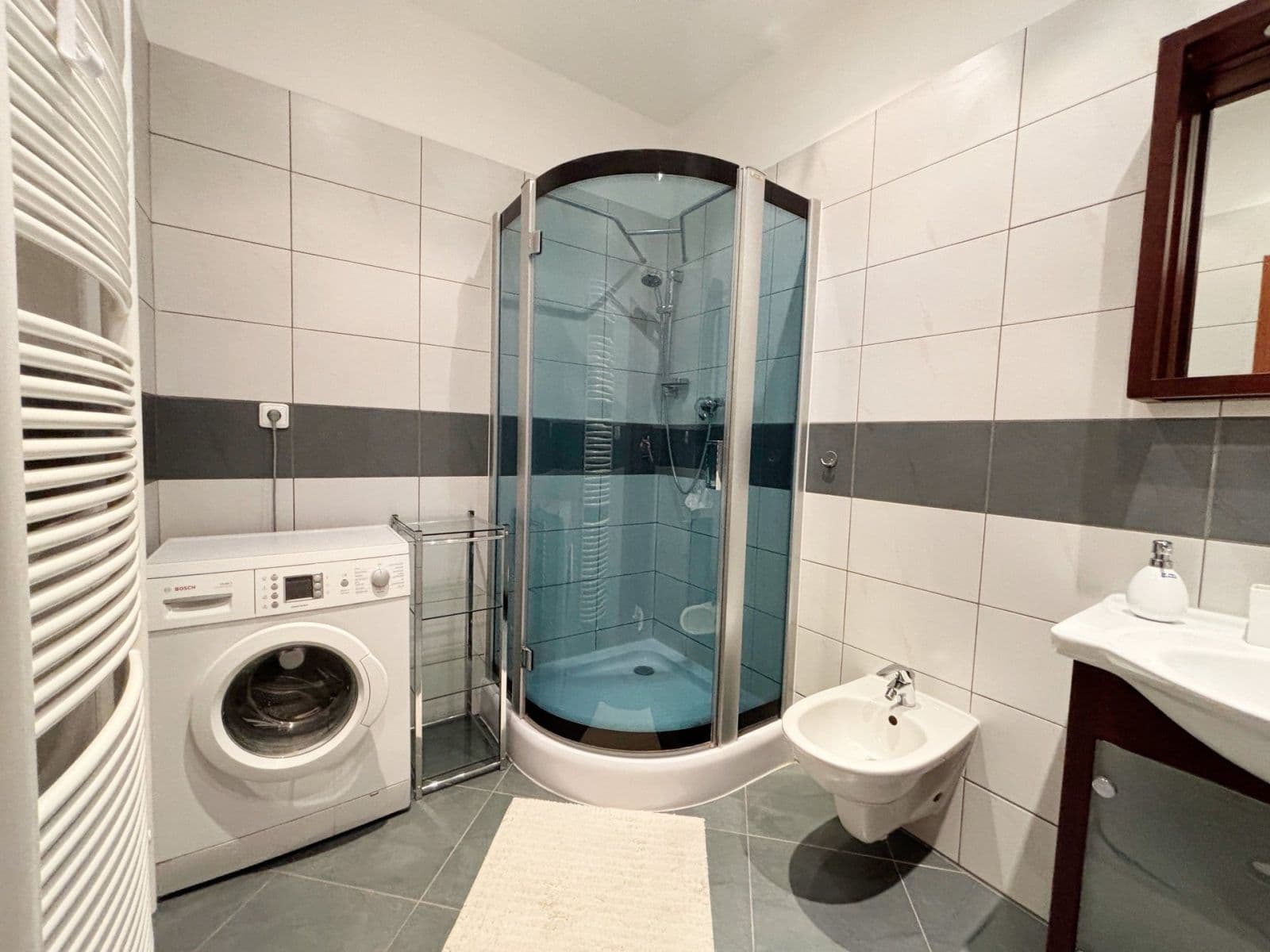 Pronájem bytu 3+kk 123 m², Kostelní, Praha, Praha Pronájem bytu 3+kk 123 m², Kostelní, Praha, Praha