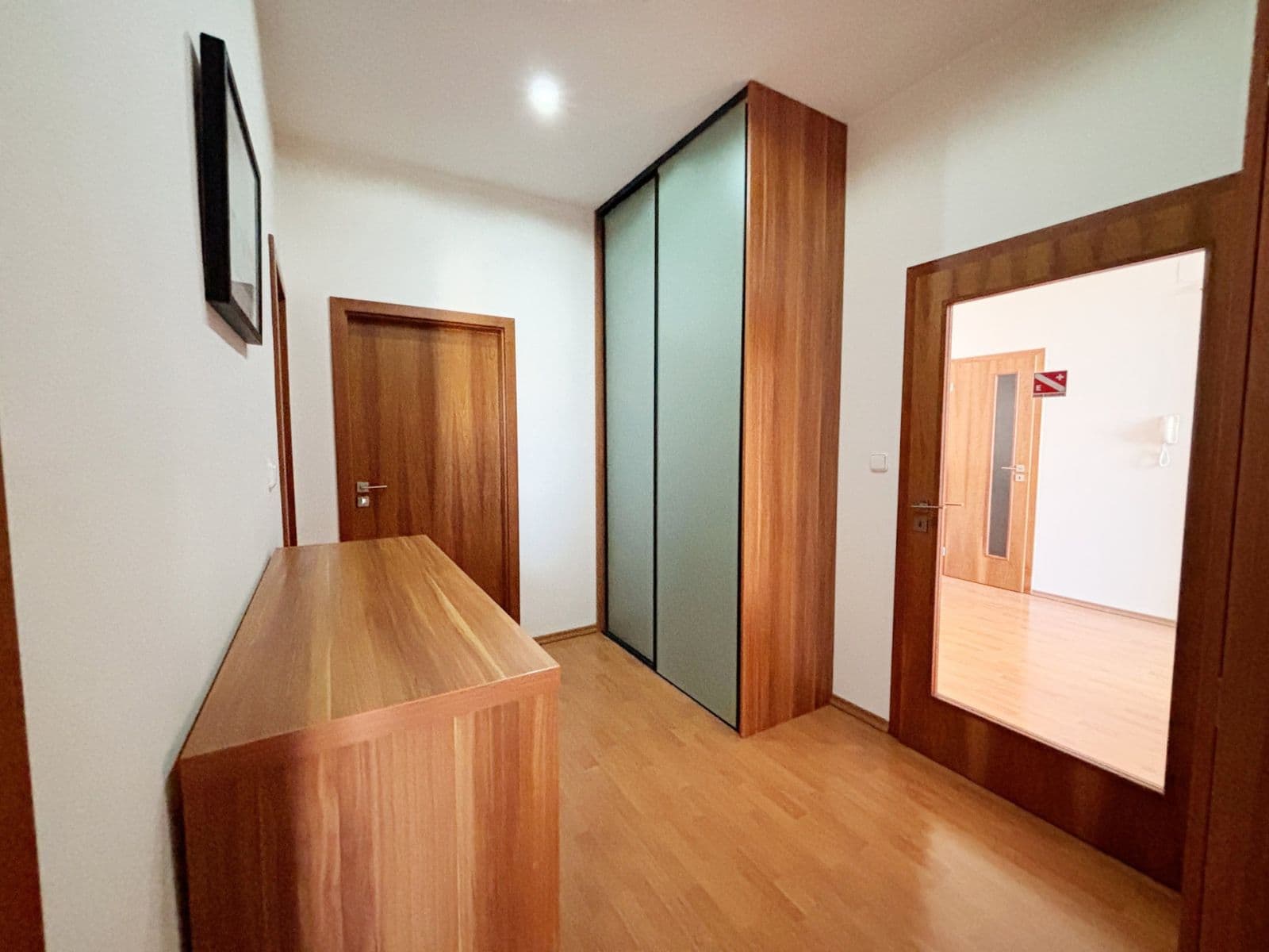 Pronájem bytu 3+kk 123 m², Kostelní, Praha, Praha Pronájem bytu 3+kk 123 m², Kostelní, Praha, Praha