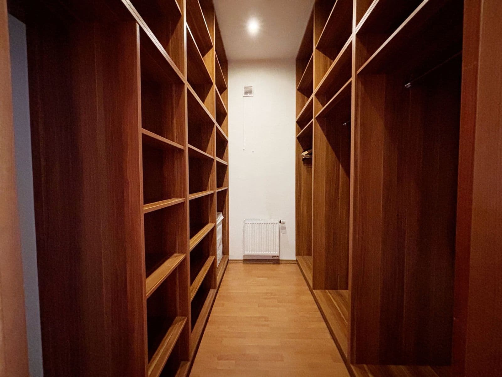 Pronájem bytu 3+kk 123 m², Kostelní, Praha, Praha Pronájem bytu 3+kk 123 m², Kostelní, Praha, Praha