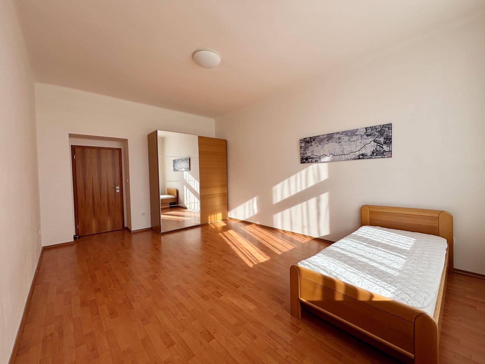 Pronájem bytu 3+kk 123 m², Kostelní, Praha, Praha Pronájem bytu 3+kk 123 m², Kostelní, Praha, Praha