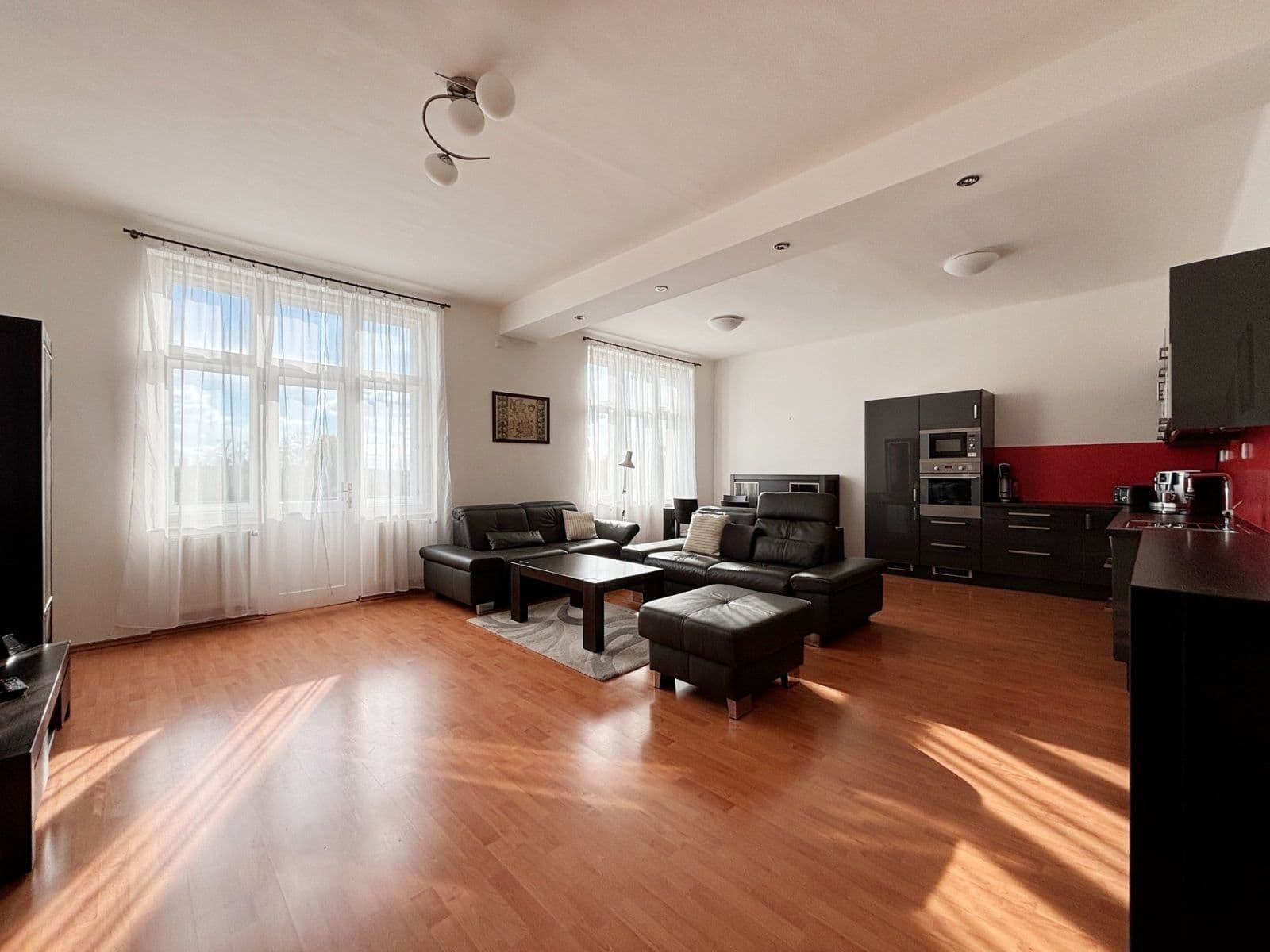 Pronájem bytu 3+kk 123 m², Kostelní, Praha, Praha Pronájem bytu 3+kk 123 m², Kostelní, Praha, Praha