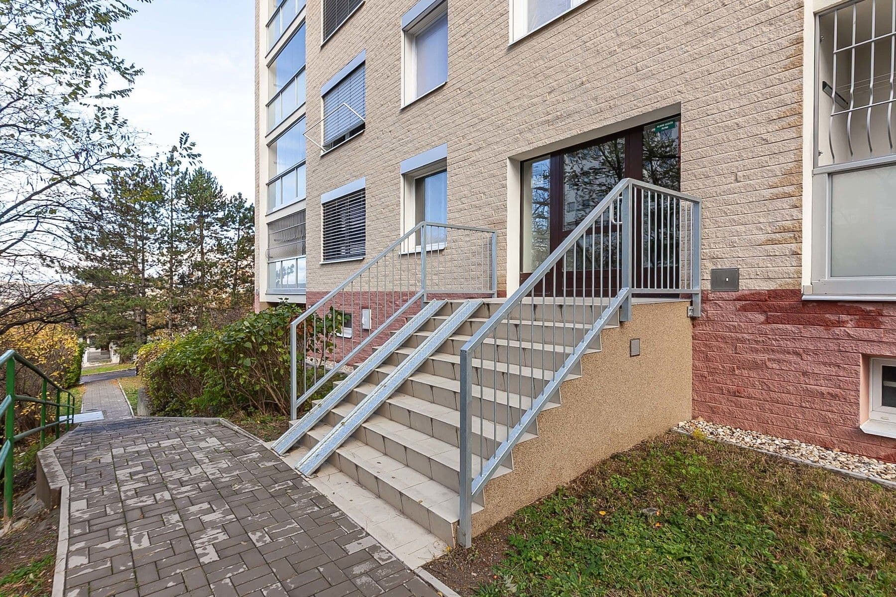 Prodej bytu 2+kk 41 m², Semická, Praha, Praha Prodej bytu 2+kk 41 m², Semická, Praha, Praha