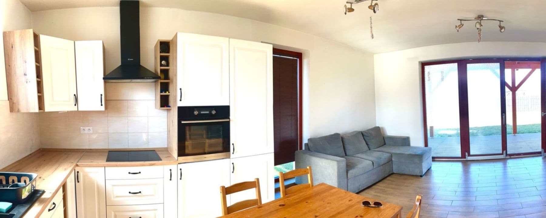 Prodej domu 153 m², pozemek 1.300 m², Velká Buková, Středočeský kraj Prodej domu 153 m², pozemek 1.300 m², Velká Buková, Středočeský kraj