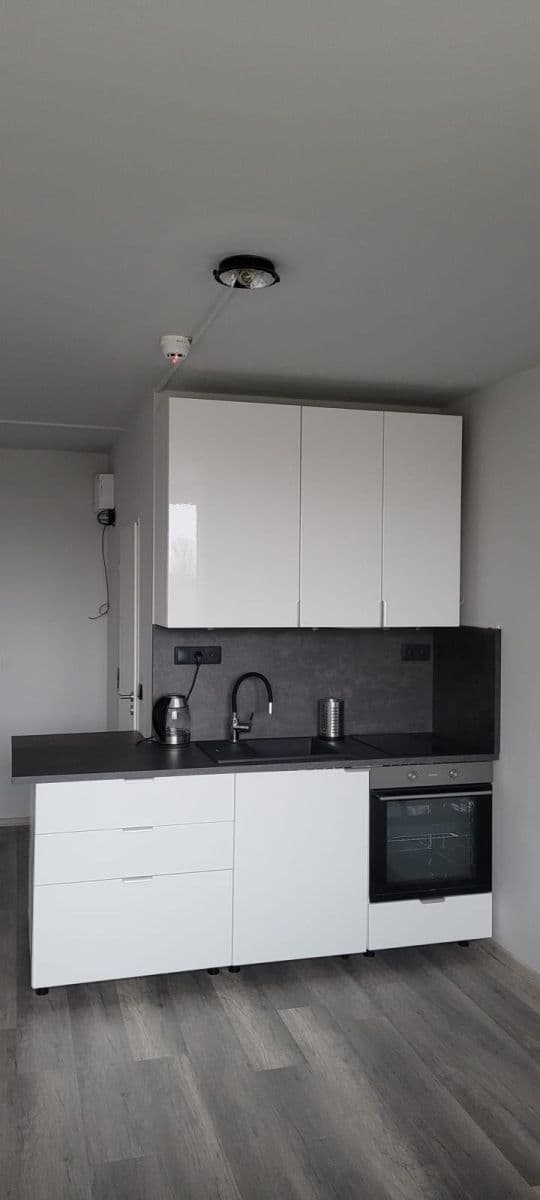 Pronájem bytu 1+kk 26 m², Děčínská, Praha, Praha Pronájem bytu 1+kk 26 m², Děčínská, Praha, Praha