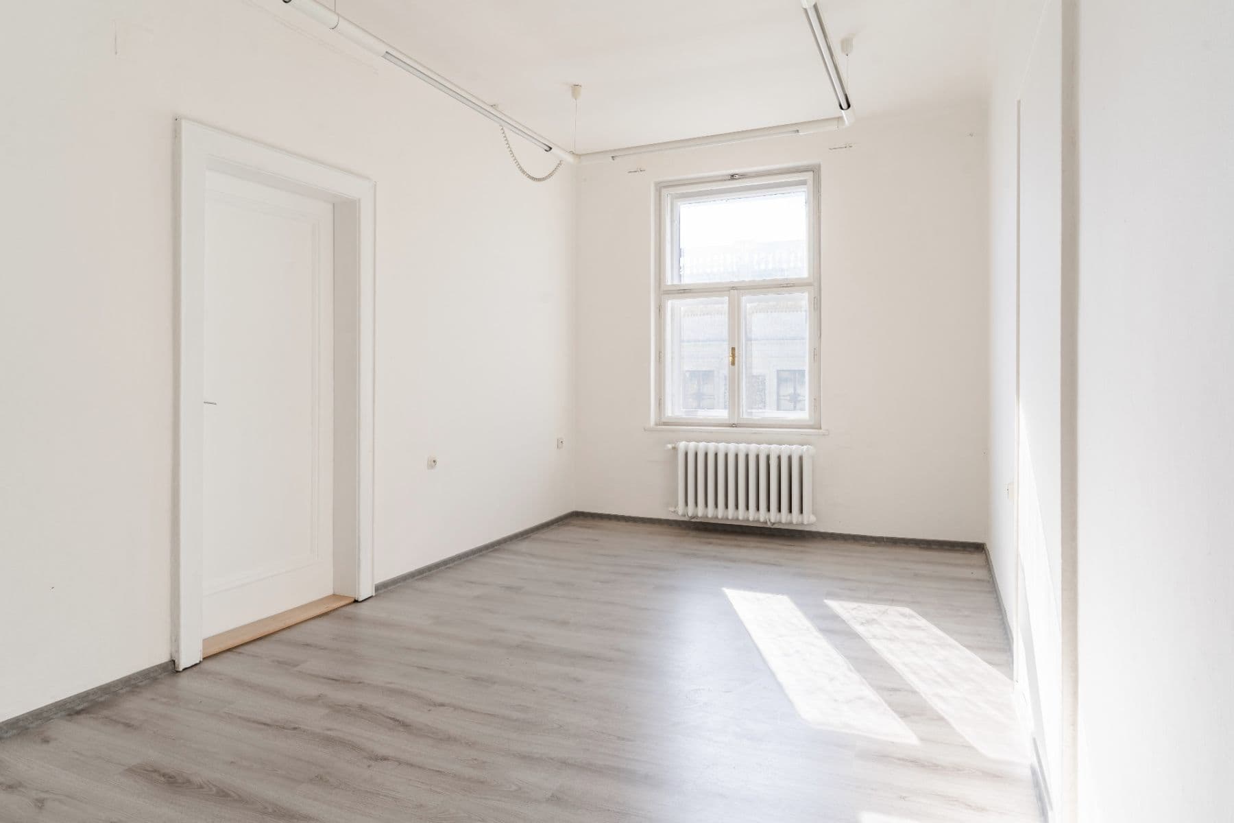 Pronájem kanceláře 50 m², Dvořákova, Brno, Jihomoravský kraj Pronájem kanceláře 50 m², Dvořákova, Brno, Jihomoravský kraj