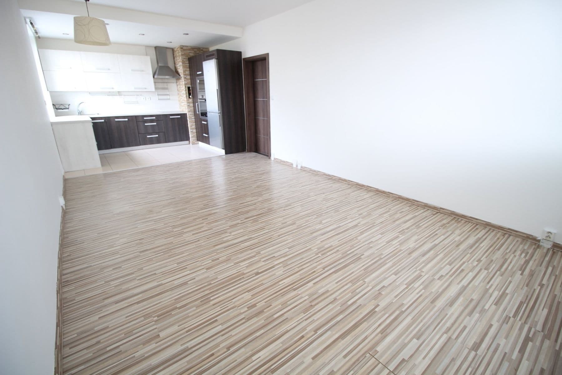Pronájem bytu 3+kk 76 m², Leopoldova, Praha, Praha Pronájem bytu 3+kk 76 m², Leopoldova, Praha, Praha