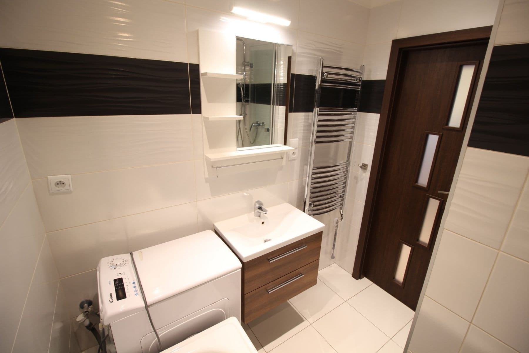 Pronájem bytu 3+kk 76 m², Leopoldova, Praha, Praha Pronájem bytu 3+kk 76 m², Leopoldova, Praha, Praha