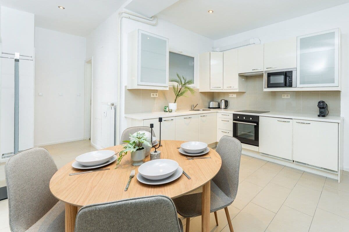 Pronájem bytu 75 m², Opletalova, Praha, Praha Pronájem bytu 75 m², Opletalova, Praha, Praha