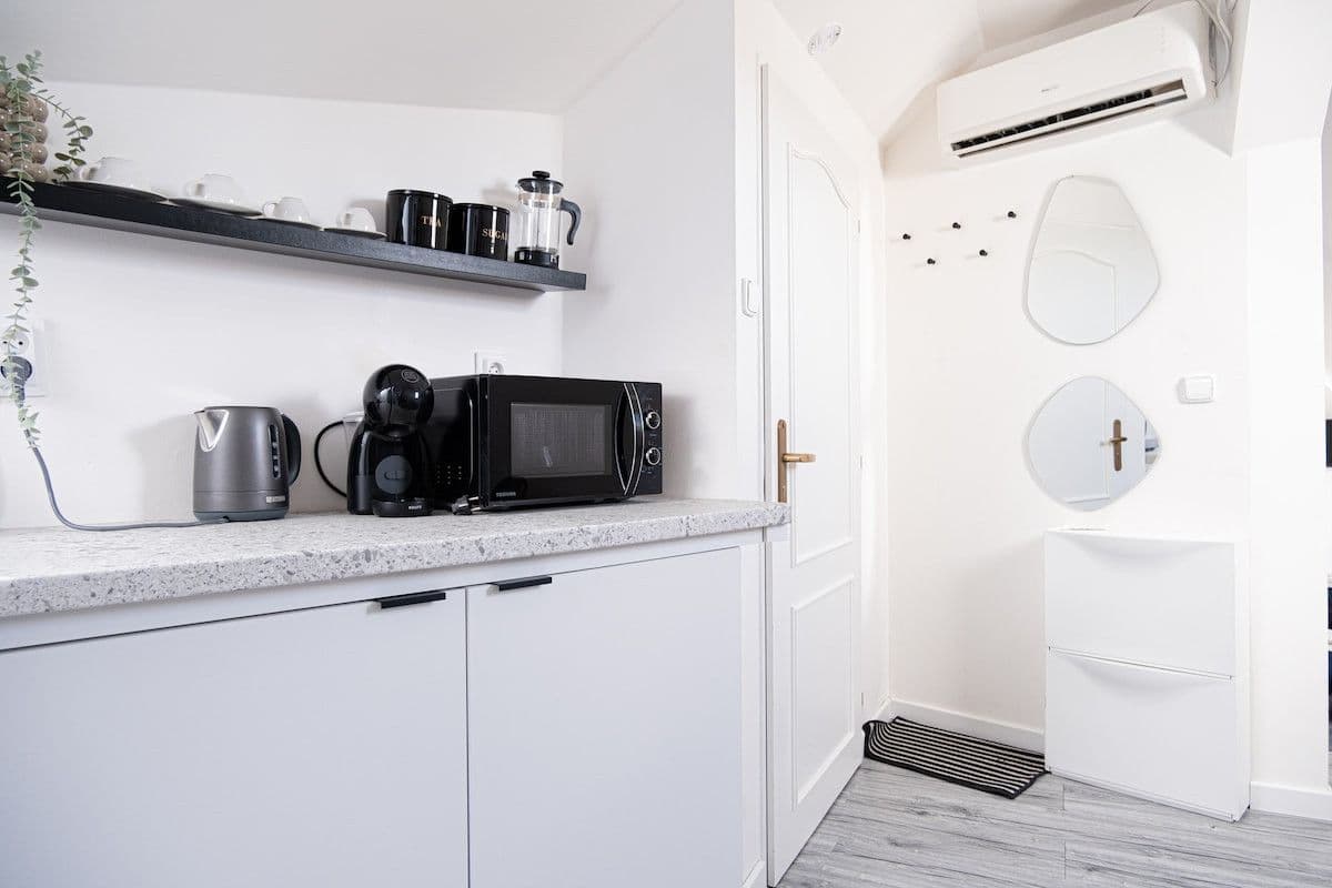 Pronájem bytu 38 m², Školská, Praha, Praha Pronájem bytu 38 m², Školská, Praha, Praha