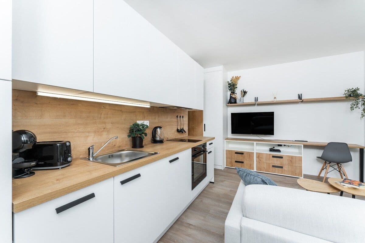 Pronájem bytu 35 m², Plzeňská, Praha, Praha Pronájem bytu 35 m², Plzeňská, Praha, Praha