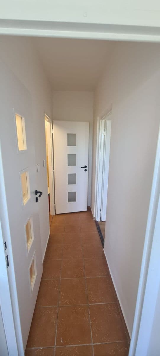 Pronájem bytu 2+1 65 m², Hlboká, Levice, Nitriansky kraj Pronájem bytu 2+1 65 m², Hlboká, Levice, Nitriansky kraj