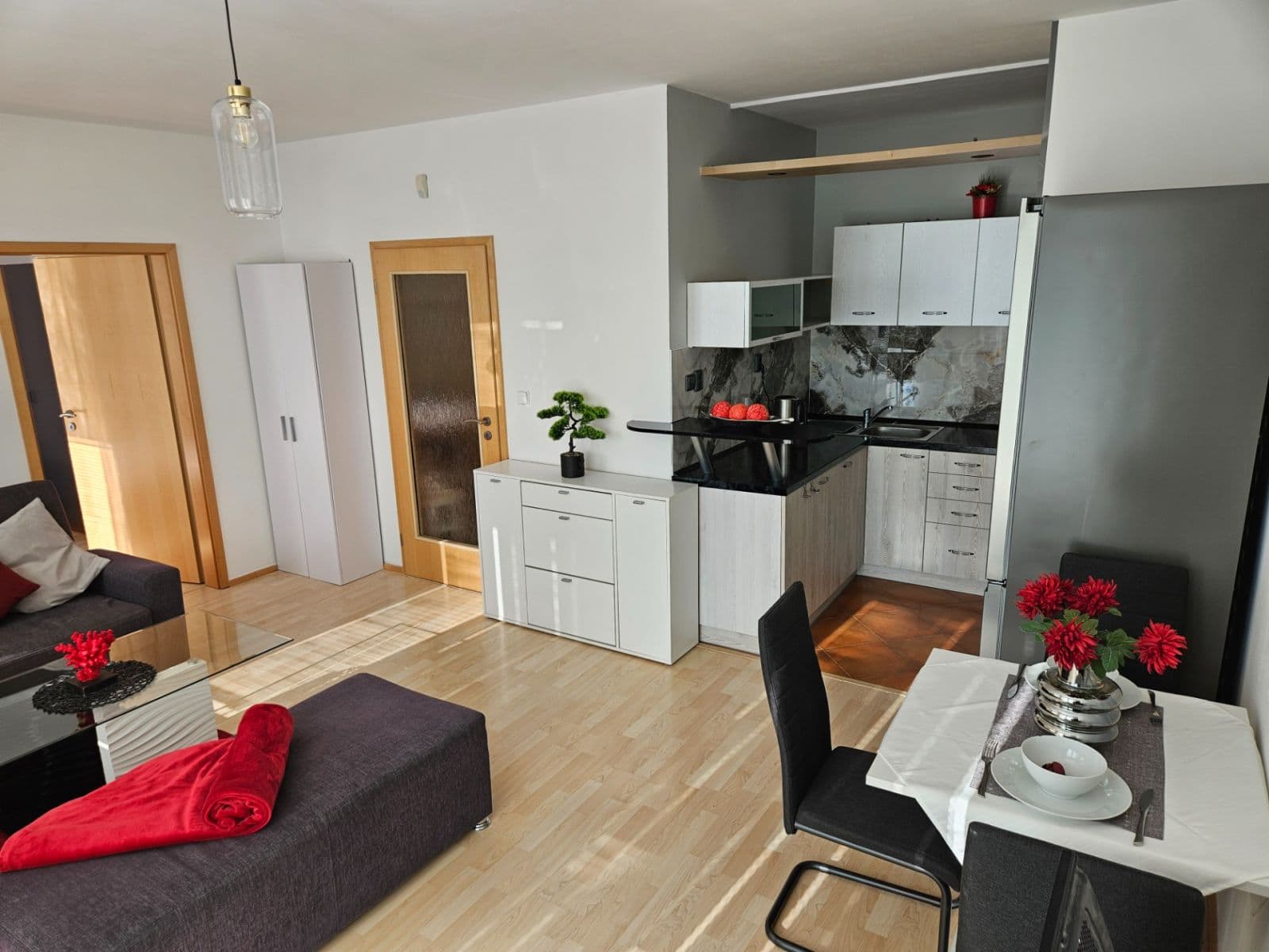 Pronájem bytu 2+kk 84 m², Mikanova, Praha, Praha Pronájem bytu 2+kk 84 m², Mikanova, Praha, Praha
